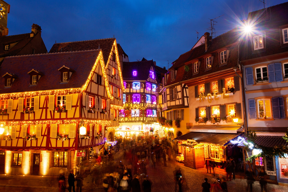 Les Villages de Noël d’Alsace et le spectacle au Royal Palace